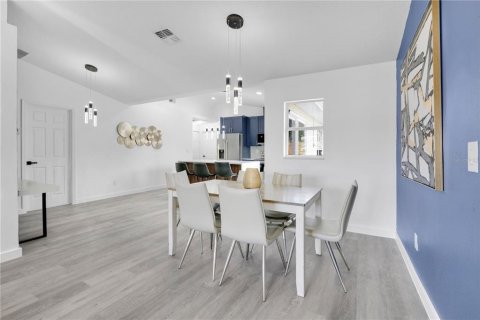 Casa en venta en Apopka, Florida, 4 dormitorios, 164.34 m2 № 2143906 - foto 12