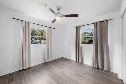 House in Maitland, Florida 3 bedrooms, 181.16 sq.m. № 1819081 - photo 29