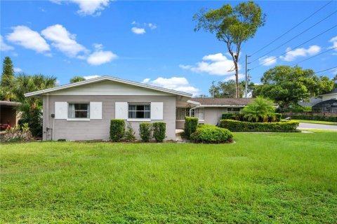 House in Maitland, Florida 3 bedrooms, 181.16 sq.m. № 1819081 - photo 4