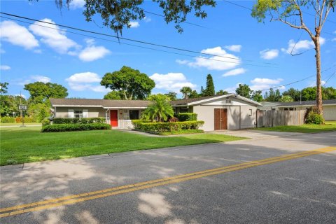 House in Maitland, Florida 3 bedrooms, 181.16 sq.m. № 1819081 - photo 3