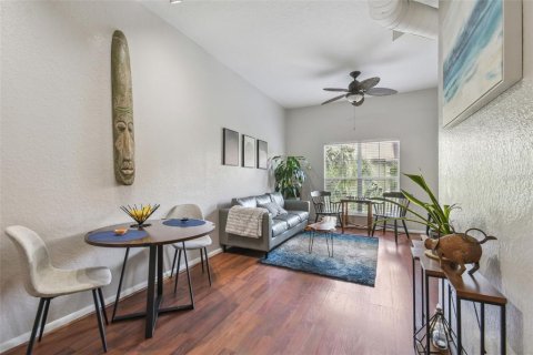 Condominio en alquiler en Tampa, Florida, 1 dormitorio, 66.98 m2 № 2094451 - foto 9