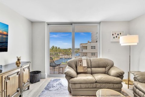 Condominio en alquiler en Pompano Beach, Florida, 2 dormitorios, 94.2 m2 № 2181946 - foto 16