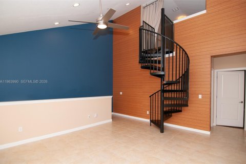 Снять в аренду таунхаус в Купер-Сити, Флорида 2 спальни, 116.5м2, № 2025975 - фото 15