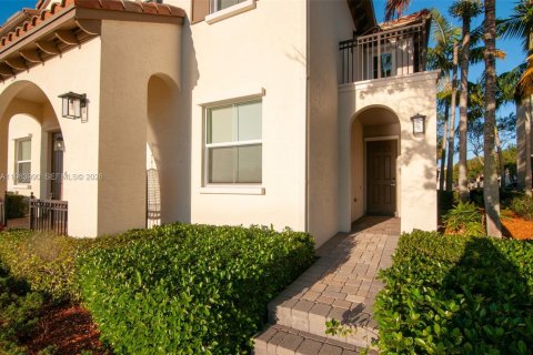 Снять в аренду таунхаус в Купер-Сити, Флорида 2 спальни, 116.5м2, № 2025975 - фото 4