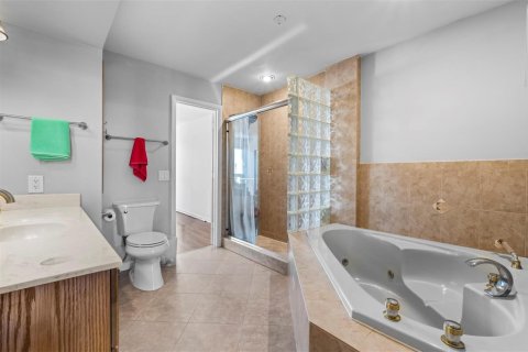 Condo in Wilton Manors, Florida, 2 bedrooms № 2083072 - photo 23