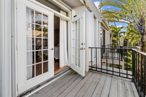 Condo in Wilton Manors, Florida, 2 bedrooms № 2083072 - photo 29
