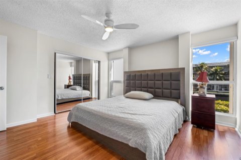 Condo in Wilton Manors, Florida, 2 bedrooms № 2083072 - photo 20