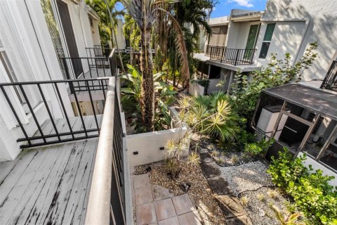 Condo in Wilton Manors, Florida, 2 bedrooms № 2083072 - photo 28
