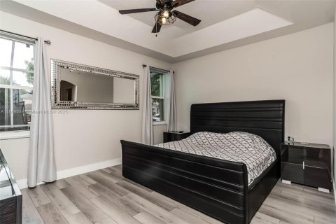 House in Coconut Creek, Florida 3 bedrooms, 168.71 sq.m. № 1892675 - photo 7