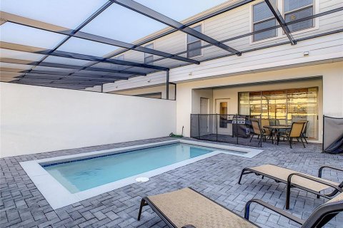 Townhouse in Kissimmee, Florida 5 bedrooms, 210.24 sq.m. № 1143356 - photo 18