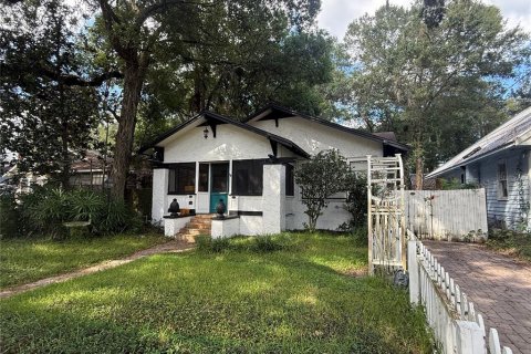 House in Orlando, Florida 4 bedrooms, 181.72 sq.m. № 2420491 - photo 2