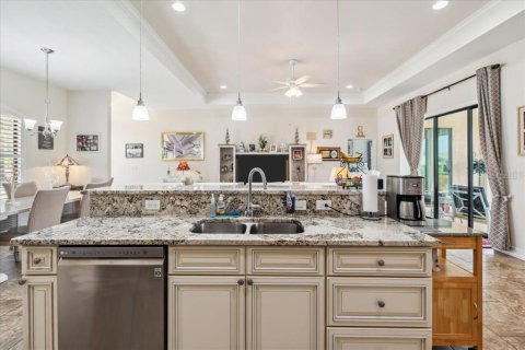House in Punta Gorda, Florida 3 bedrooms, 187.66 sq.m. № 1786696 - photo 6