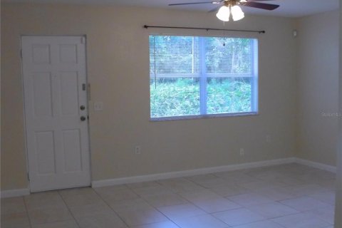 Villa ou maison à louer à DeLand, Floride: 1 chambre, 90.12 m2 № 2384033 - photo 3