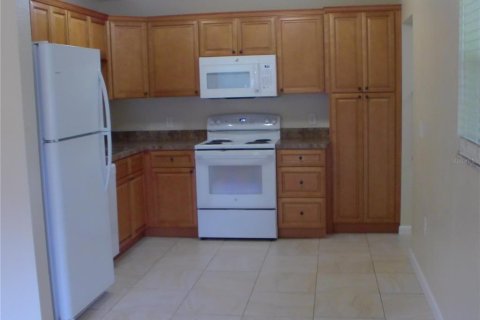 Villa ou maison à louer à DeLand, Floride: 1 chambre, 90.12 m2 № 2384033 - photo 4