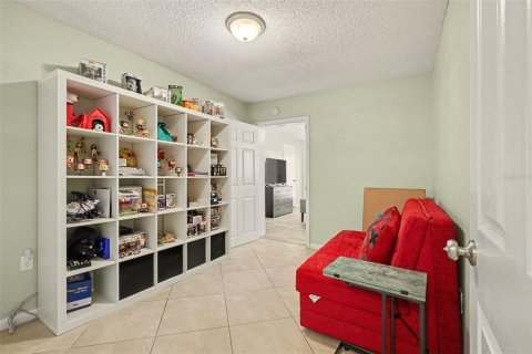 House in Tampa, Florida 3 bedrooms, 139.54 sq.m. № 2233730 - photo 24