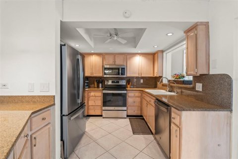 House in Saint Petersburg, Florida 3 bedrooms, 143.44 sq.m. № 1759441 - photo 28