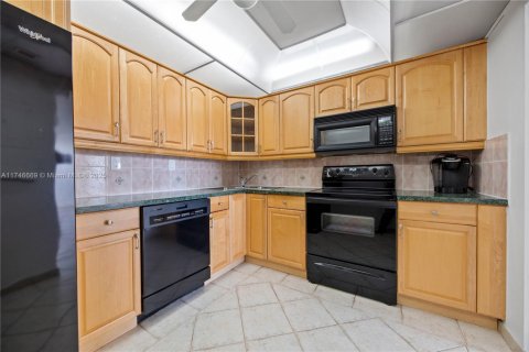 Condo in Aventura, Florida, 1 bedroom  № 1870033 - photo 10
