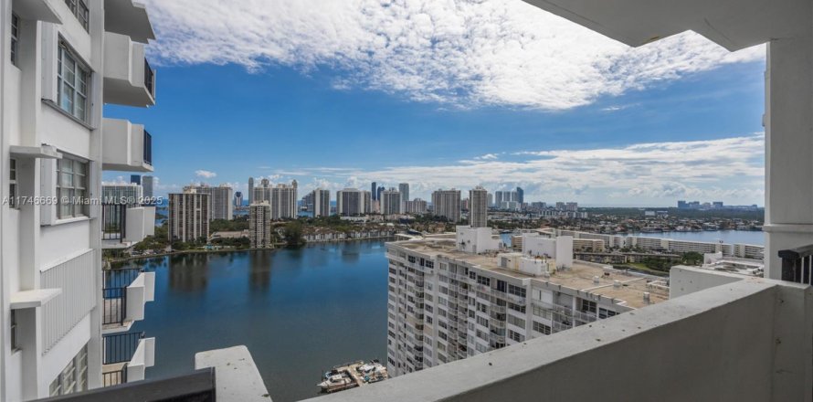 Condo in Aventura, Florida, 1 bedroom  № 1870033