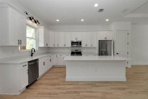 Villa ou maison à vendre à Dunnellon, Floride: 3 chambres, 170.38 m2 № 2299773 - photo 4
