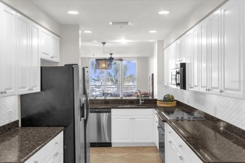 Condominio en venta en Palmetto, Florida, 2 dormitorios, 163.32 m2 № 2097060 - foto 13