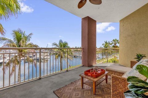 Condominio en Palmetto, Florida, 2 dormitorios № 2097060