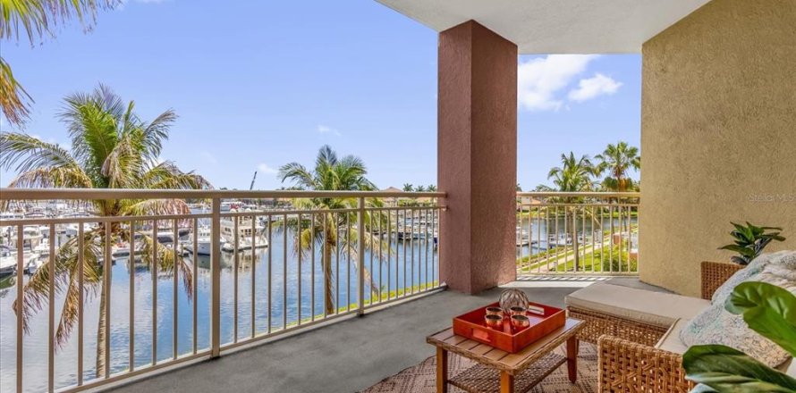 Condominio en Palmetto, Florida, 2 dormitorios № 2097060