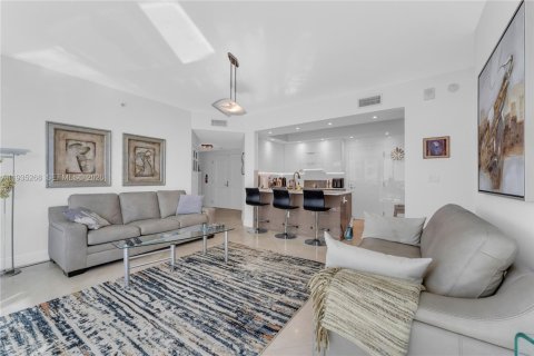 Condo in Hollywood, Florida, 3 bedrooms  № 2152542 - photo 12