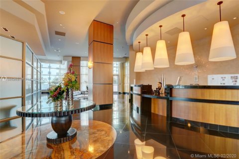 Condo in Hollywood, Florida, 3 bedrooms  № 2152542 - photo 19