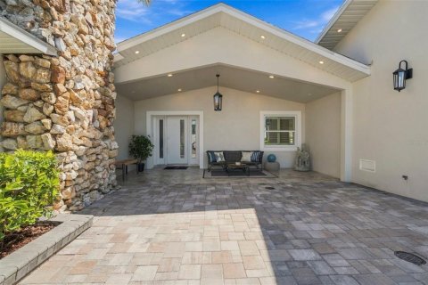 Casa en venta en Tampa, Florida, 3 dormitorios, 243.87 m2 № 2386167 - foto 4