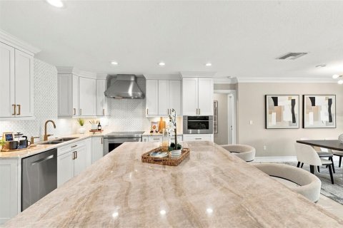 Casa en venta en Tampa, Florida, 3 dormitorios, 243.87 m2 № 2386167 - foto 15
