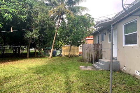 House in North Miami, Florida 3 bedrooms, 87.89 sq.m. № 1957217 - photo 19