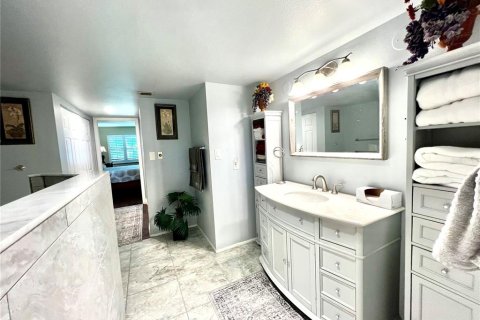 Condominio en alquiler en Punta Gorda, Florida, 2 dormitorios, 140.84 m2 № 2098318 - foto 24