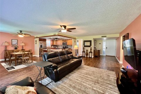 Condominio en alquiler en Punta Gorda, Florida, 2 dormitorios, 140.84 m2 № 2098318 - foto 18