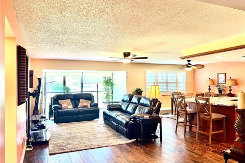 Condominio en alquiler en Punta Gorda, Florida, 2 dormitorios, 140.84 m2 № 2098318 - foto 10
