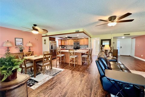 Condominio en alquiler en Punta Gorda, Florida, 2 dormitorios, 140.84 m2 № 2098318 - foto 12