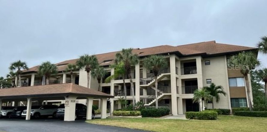 Condominio en Punta Gorda, Florida, 2 dormitorios № 2098318