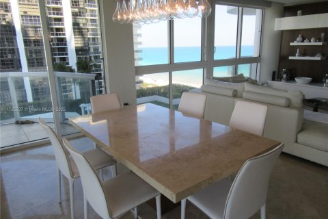 Copropriété à louer à Miami Beach, Floride: 2 chambres, 122.82 m2 № 1937633 - photo 14