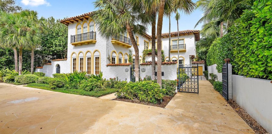 Villa ou maison à Palm Beach, Floride 4 chambres, 309.83 m2 № 2082205