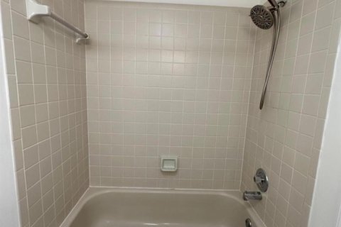 Condo in Boca Raton, Florida, 2 bedrooms  № 1226830 - photo 1