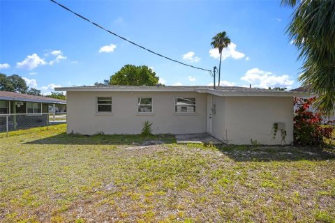 House in Sarasota, Florida 3 bedrooms, 80.27 sq.m. № 1721365 - photo 13