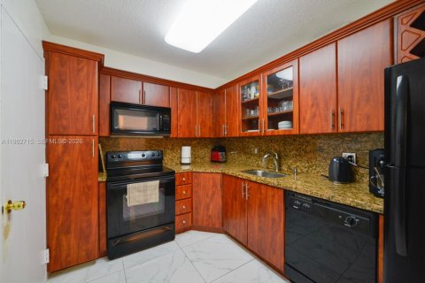 Condominio en venta en Hallandale Beach, Florida, 1 dormitorio, 80.82 m2 № 2080422 - foto 14