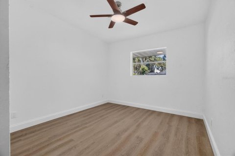 Villa ou maison à vendre à Lakeland, Floride: 4 chambres, 264.12 m2 № 2308563 - photo 27
