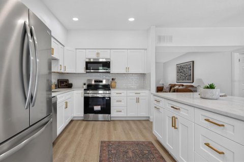 Villa ou maison à vendre à Lakeland, Floride: 4 chambres, 264.12 m2 № 2308563 - photo 8