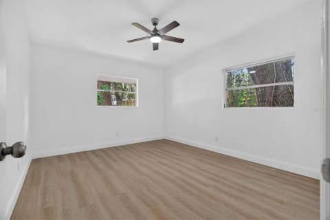 Villa ou maison à vendre à Lakeland, Floride: 4 chambres, 264.12 m2 № 2308563 - photo 25