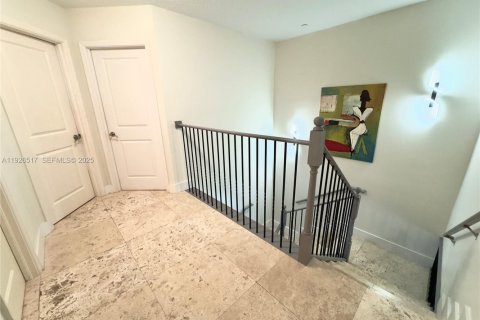 Adosado en venta en Fort Lauderdale, Florida, 4 dormitorios, 215.35 m2 № 1986432 - foto 8