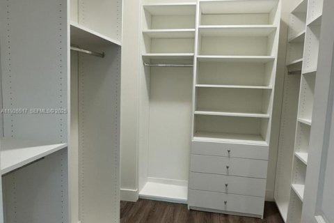 Adosado en venta en Fort Lauderdale, Florida, 4 dormitorios, 215.35 m2 № 1986432 - foto 18