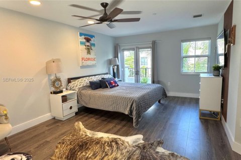 Adosado en venta en Fort Lauderdale, Florida, 4 dormitorios, 215.35 m2 № 1986432 - foto 11