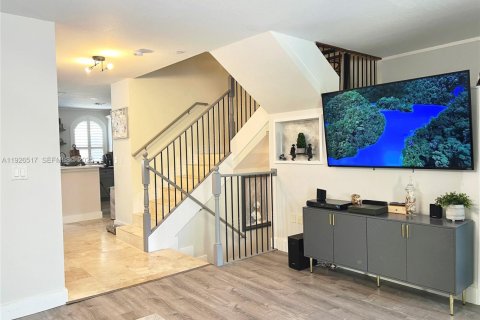 Adosado en venta en Fort Lauderdale, Florida, 4 dormitorios, 215.35 m2 № 1986432 - foto 14