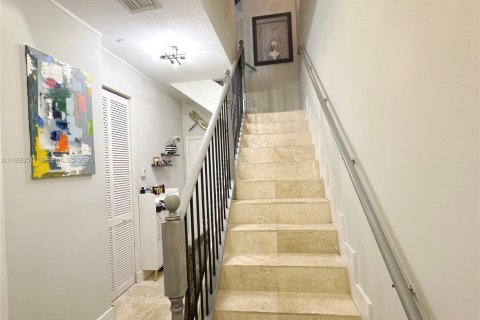 Adosado en venta en Fort Lauderdale, Florida, 4 dormitorios, 215.35 m2 № 1986432 - foto 19