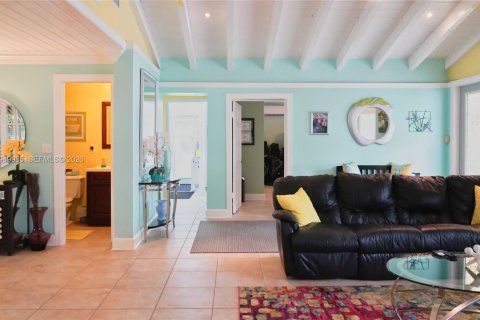 Купить виллу или дом в Хомстед, Флорида 5 спален, 258.73м2, № 2005667 - фото 11